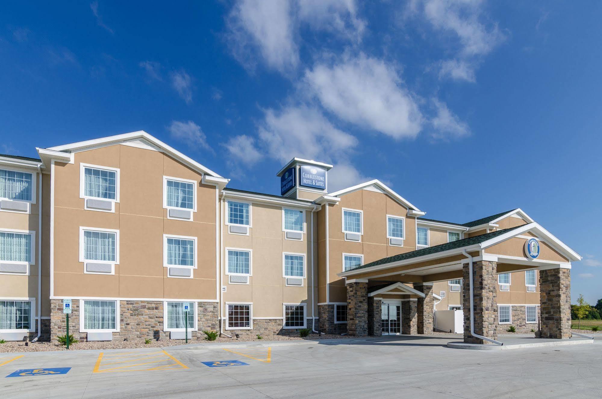 Cobblestone Hotel & Suites - Mccook Kültér fotó