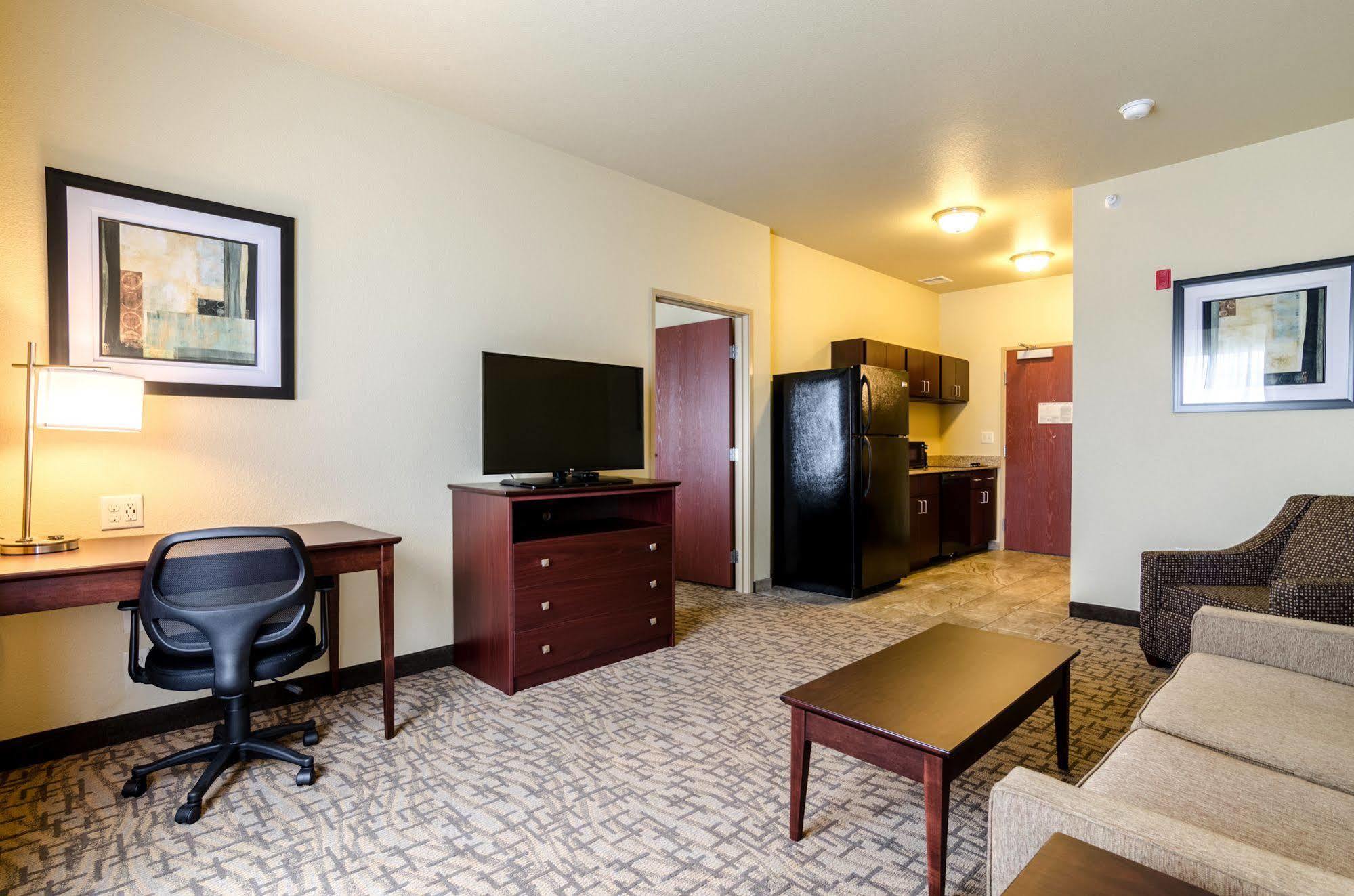 Cobblestone Hotel & Suites - Mccook Kültér fotó
