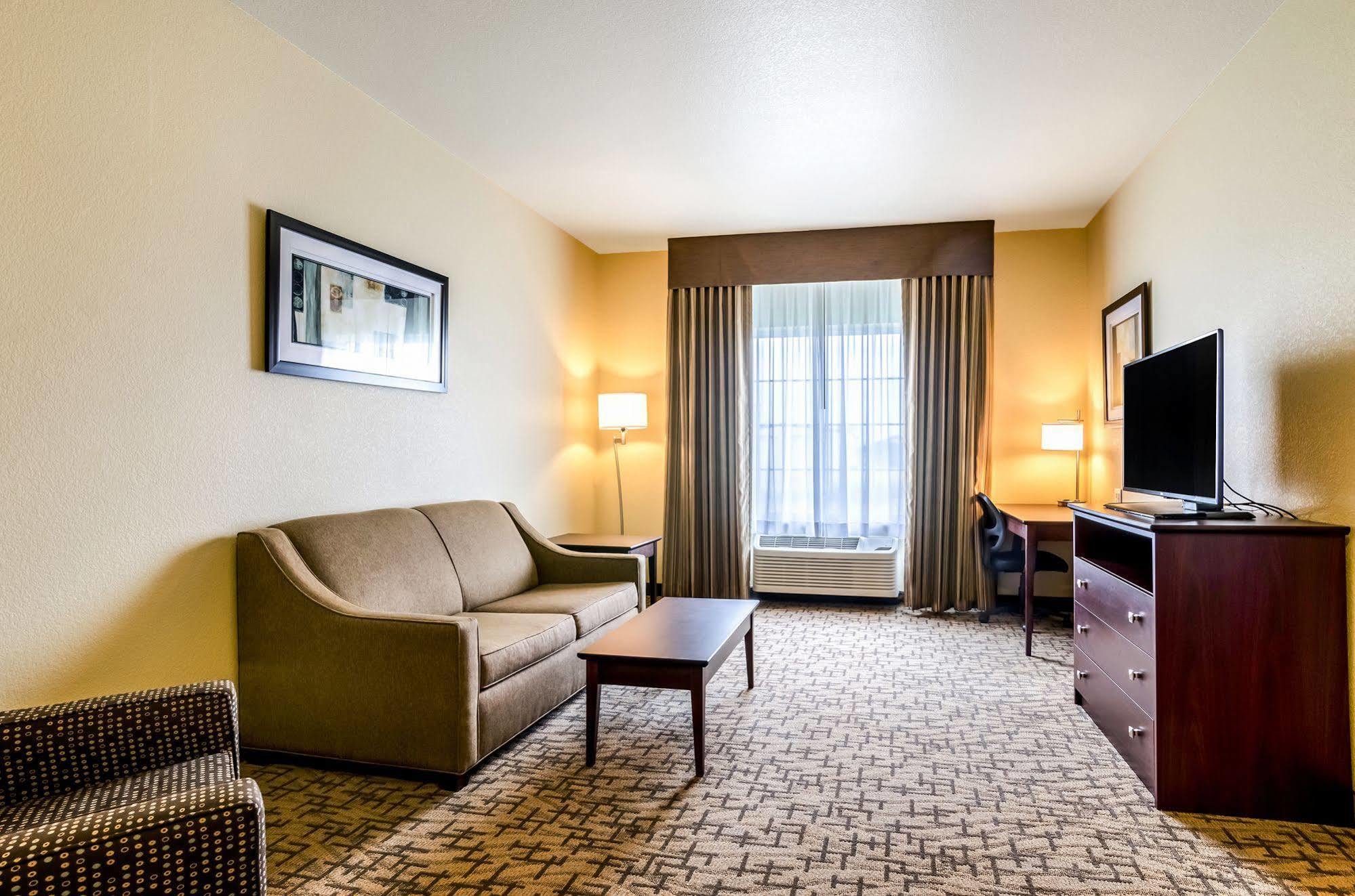 Cobblestone Hotel & Suites - Mccook Kültér fotó