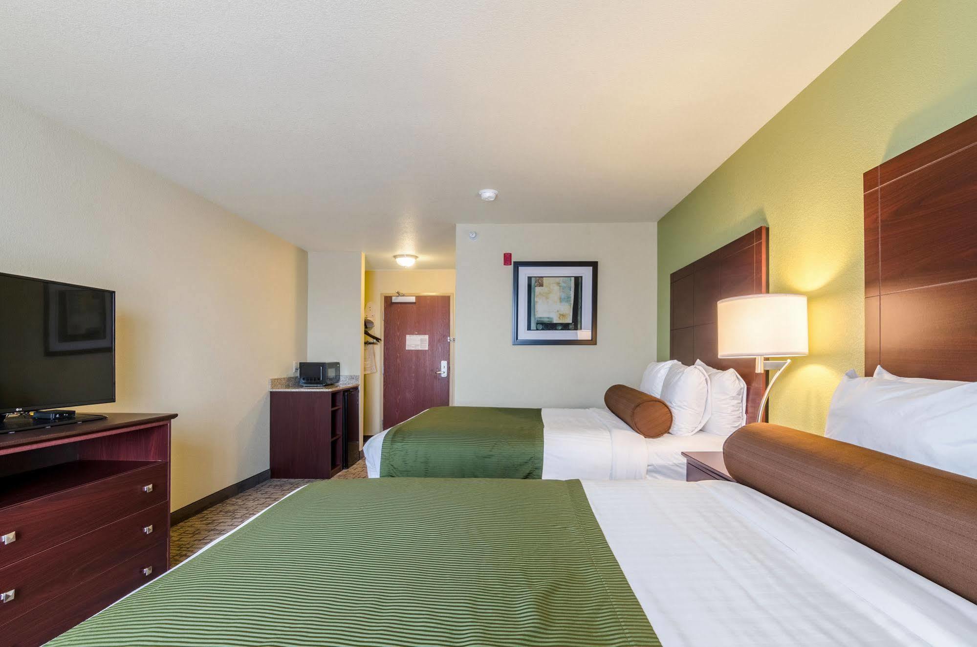 Cobblestone Hotel & Suites - Mccook Kültér fotó