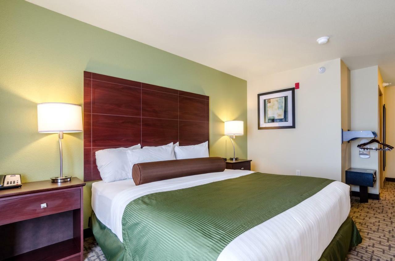 Cobblestone Hotel & Suites - Mccook Kültér fotó