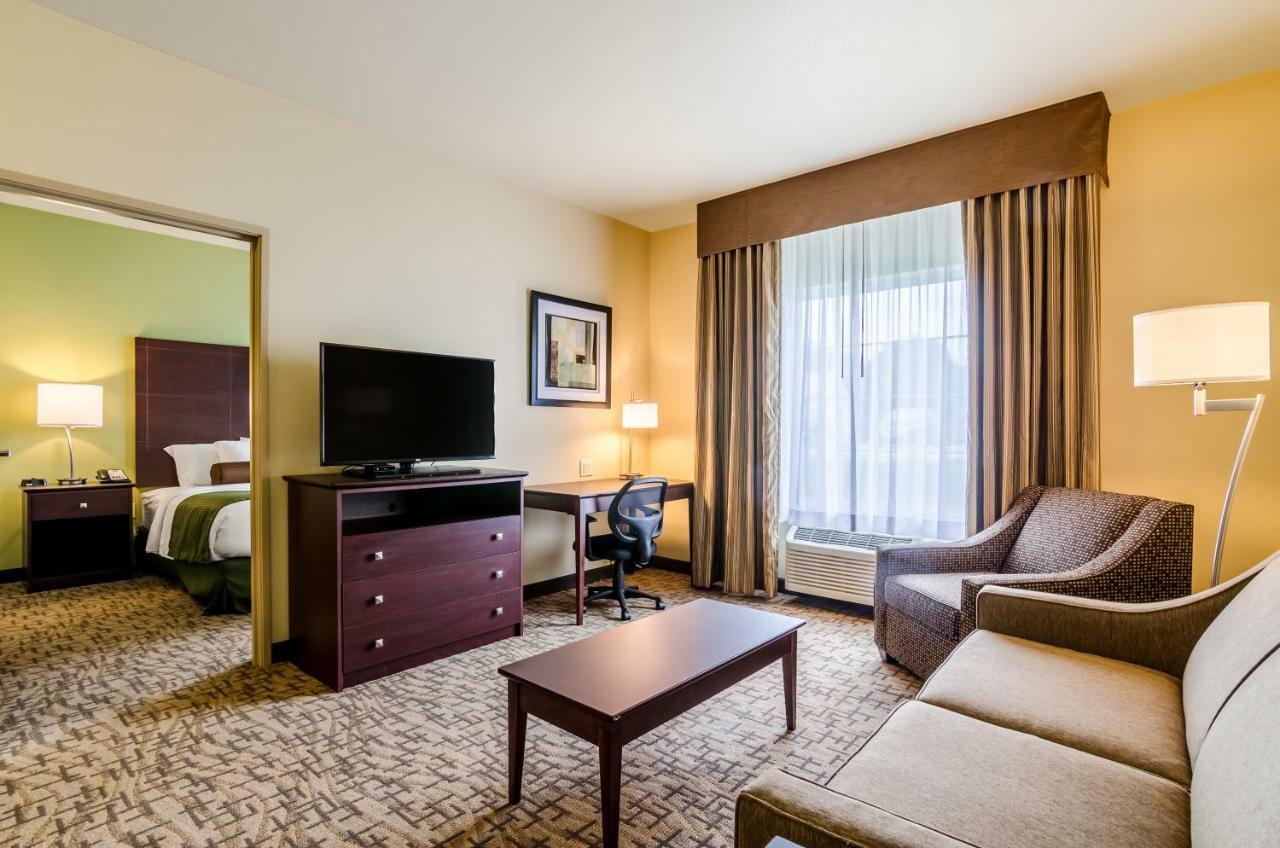 Cobblestone Hotel & Suites - Mccook Kültér fotó