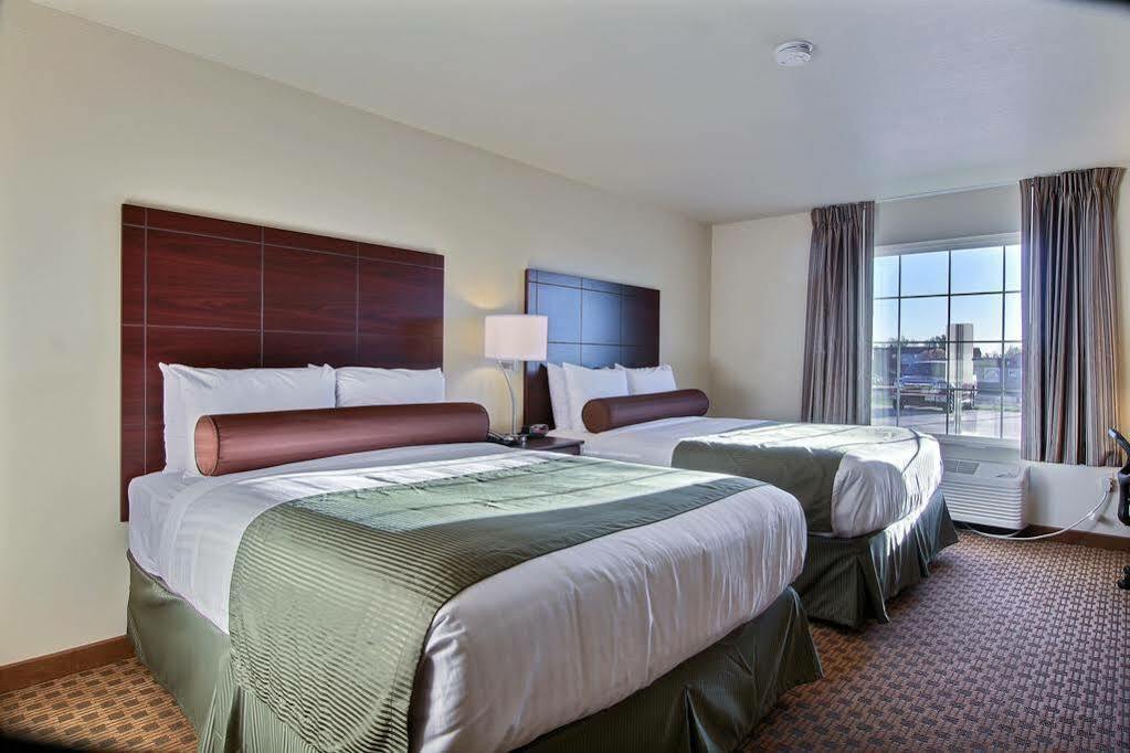 Cobblestone Hotel & Suites - Mccook Kültér fotó